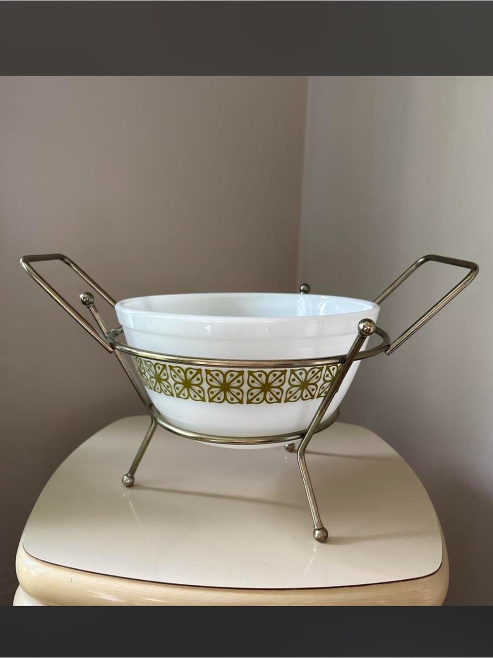 vintage mcm pyrex bowl cradle holder
